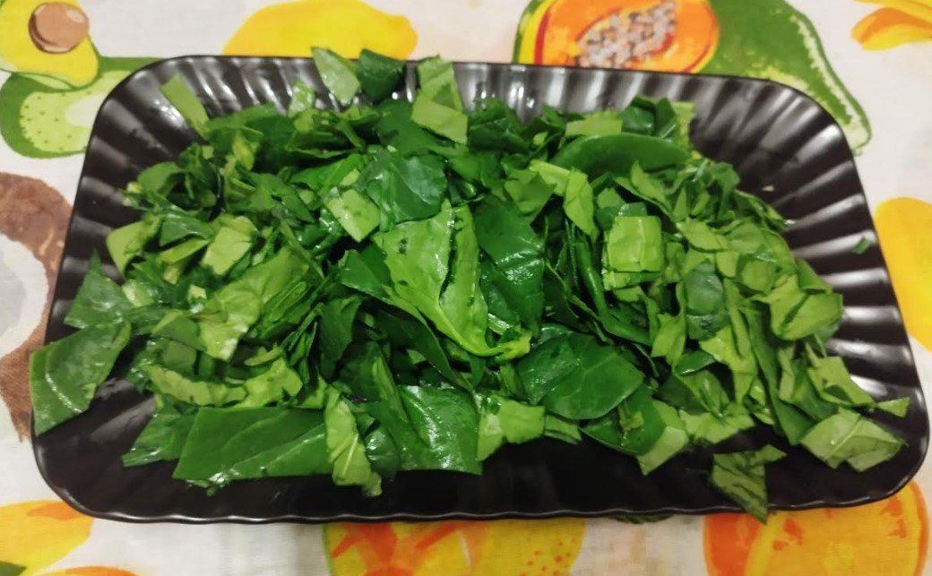 Spinach cut into small piecies